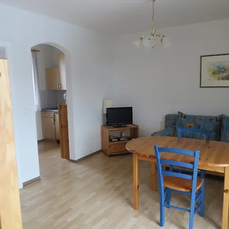 דירה Deller Renate ליוצכאך