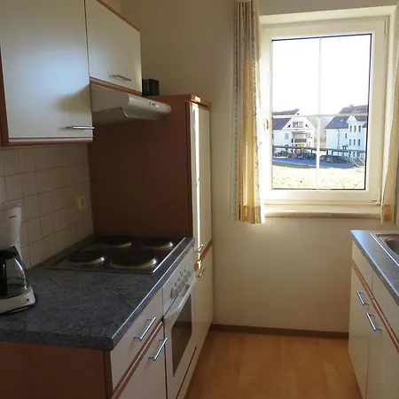 דירה Deller Renate *